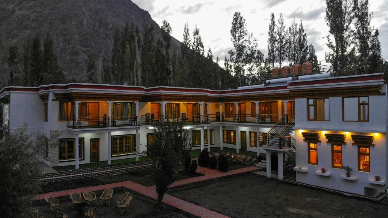 Hotel Nubra Residency Charāsa מראה חיצוני תמונה